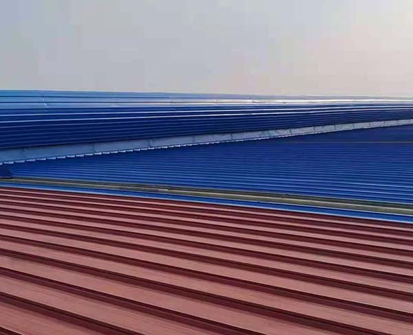 房蓋彩鋼瓦噴漆多少錢一平米？廠房舊彩鋼瓦噴漆多少錢一平米？